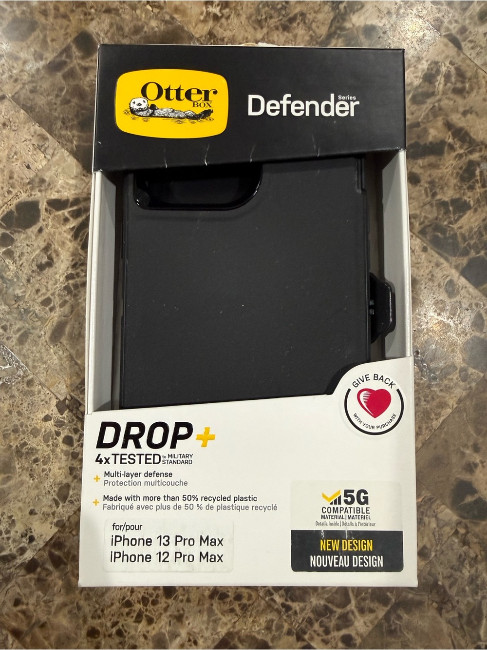 New OtterBox Defender Series Black Case for iPhone 13 Pro Max / 12 Pro Max black